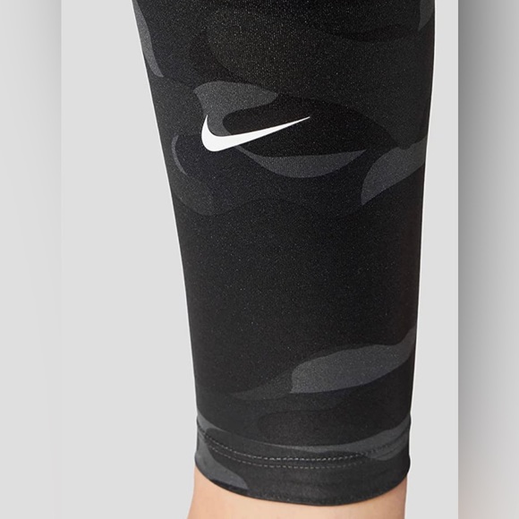 NEW Nike Dri-FIT One Women's Mid-Rise Camo Leggings XS - Picture 4 of 4